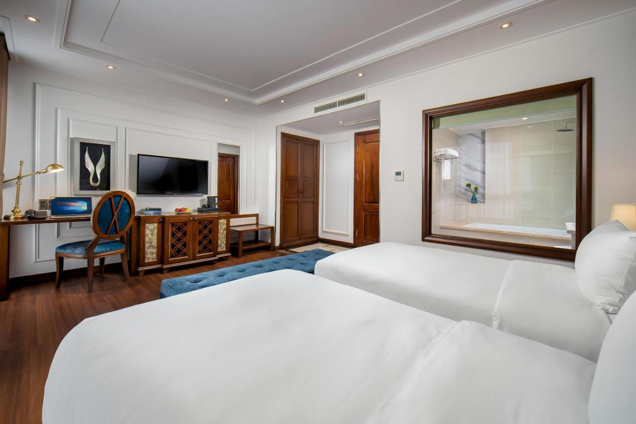 The Q Hotel Hanoi Exterior photo