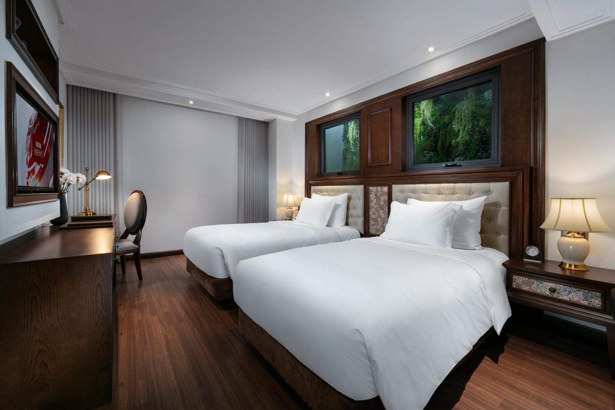 The Q Hotel Hanoi Exterior photo